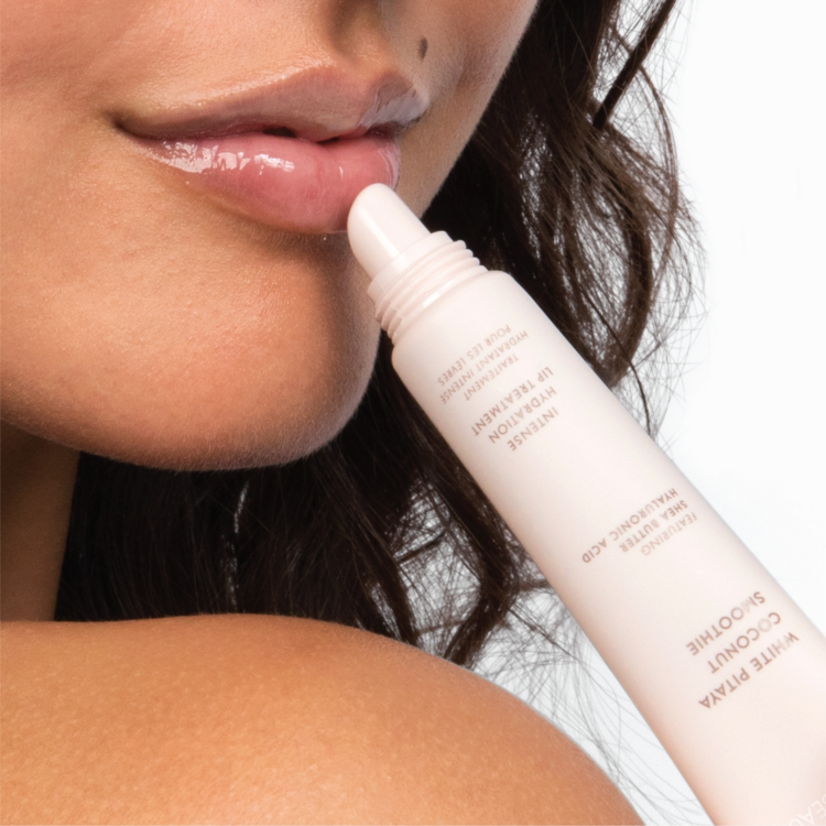 White Pitaya Coconut Smoothie Lip Treatment Winter