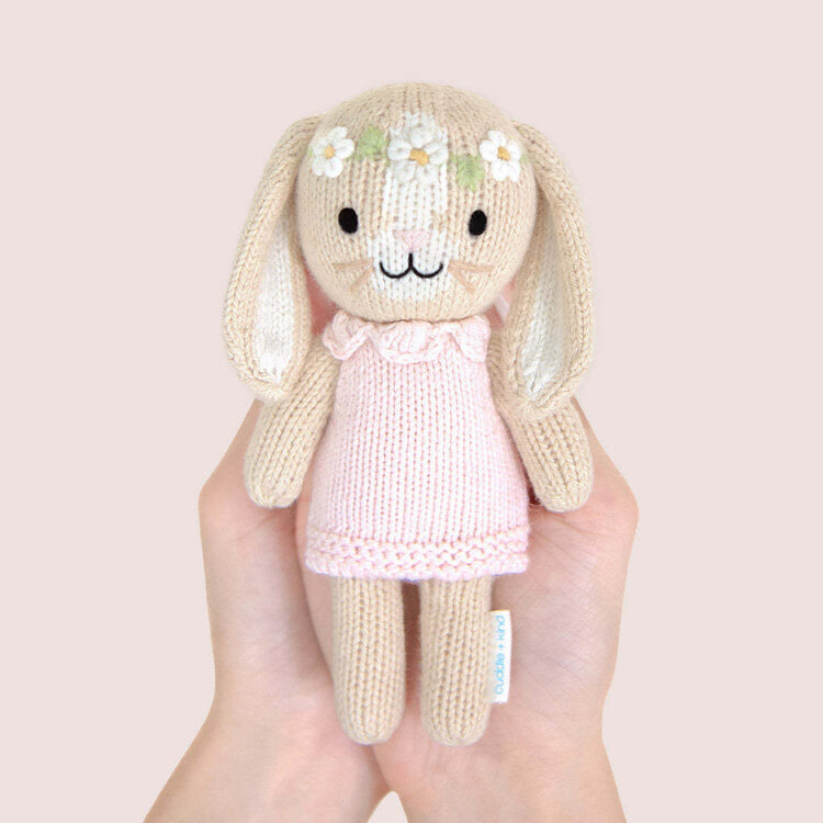 Tiny Hannah the Bunny (Blush)