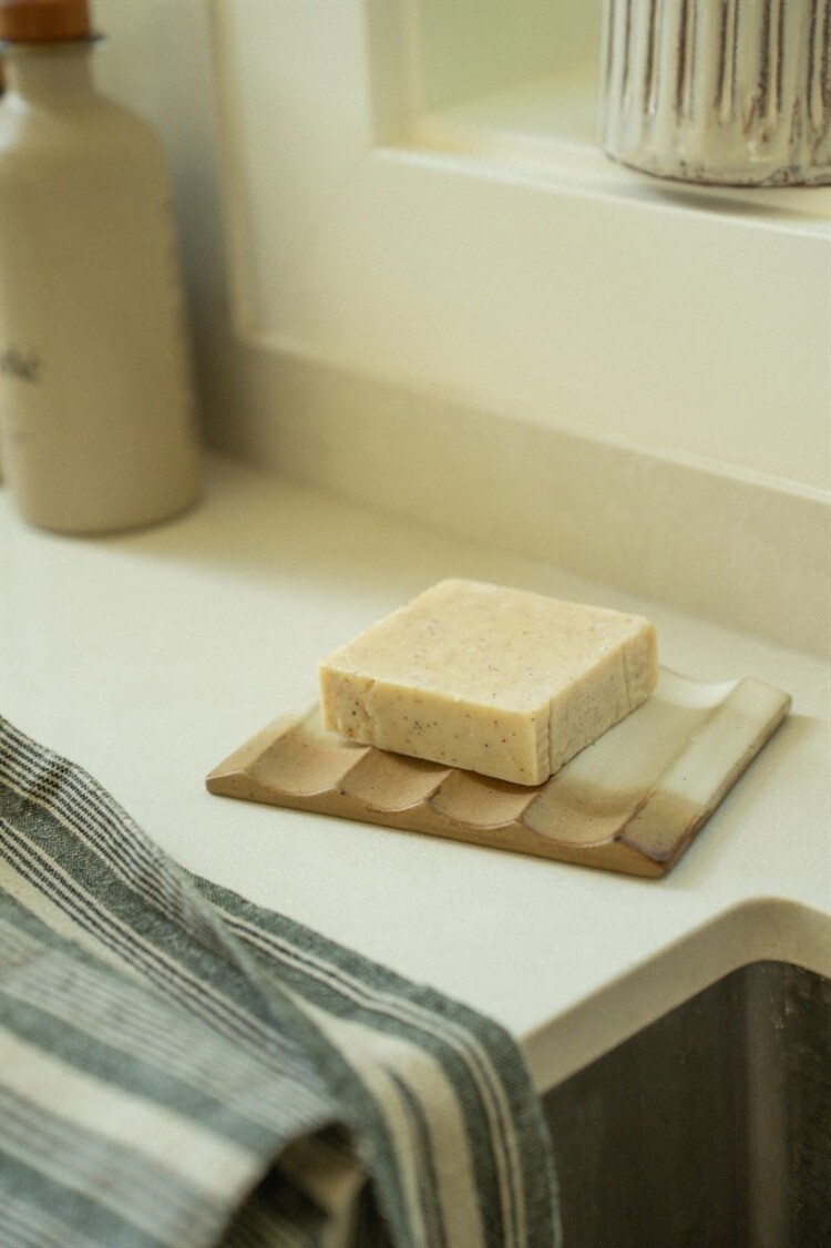 Wave Ombre Soap Dish