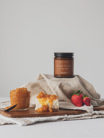 Bakeapple Cheesecake Wooden Wick Candle