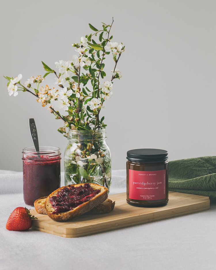 Partridgeberry Jam Wooden Wick Candle