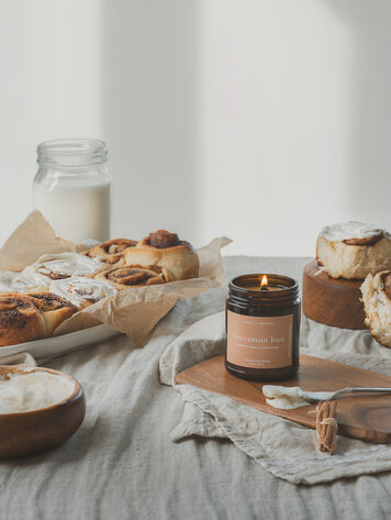 Cinnamon Bun Wooden Wick Candle