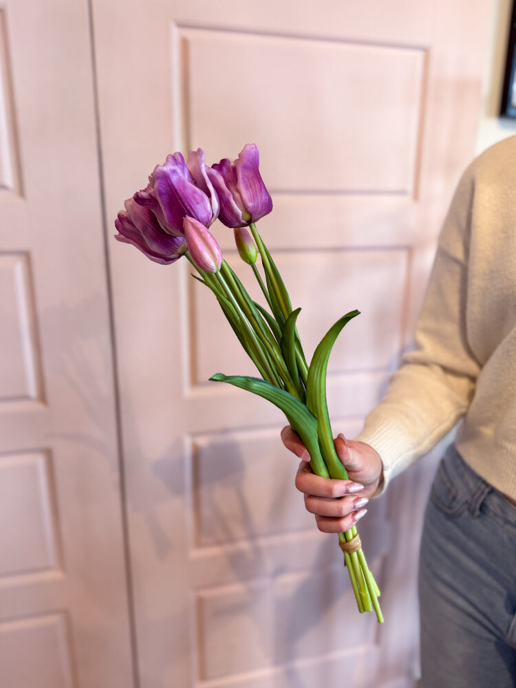 Fresh Touch Parrot Tulip Bundle Lavender + White