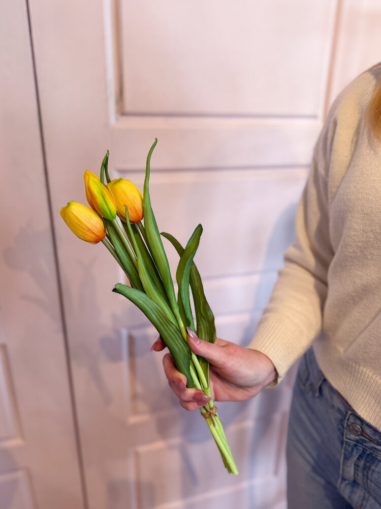 Fresh Touch Large Tulip Bundle Yellow