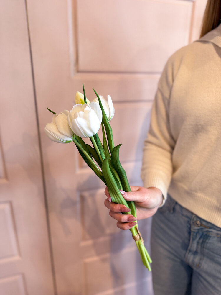 Fresh Touch Late Tulip Bundle White