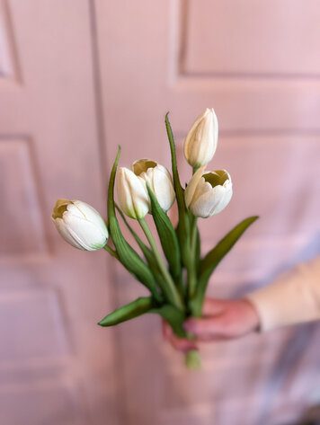 Fresh Touch Large Tulip Bundle White