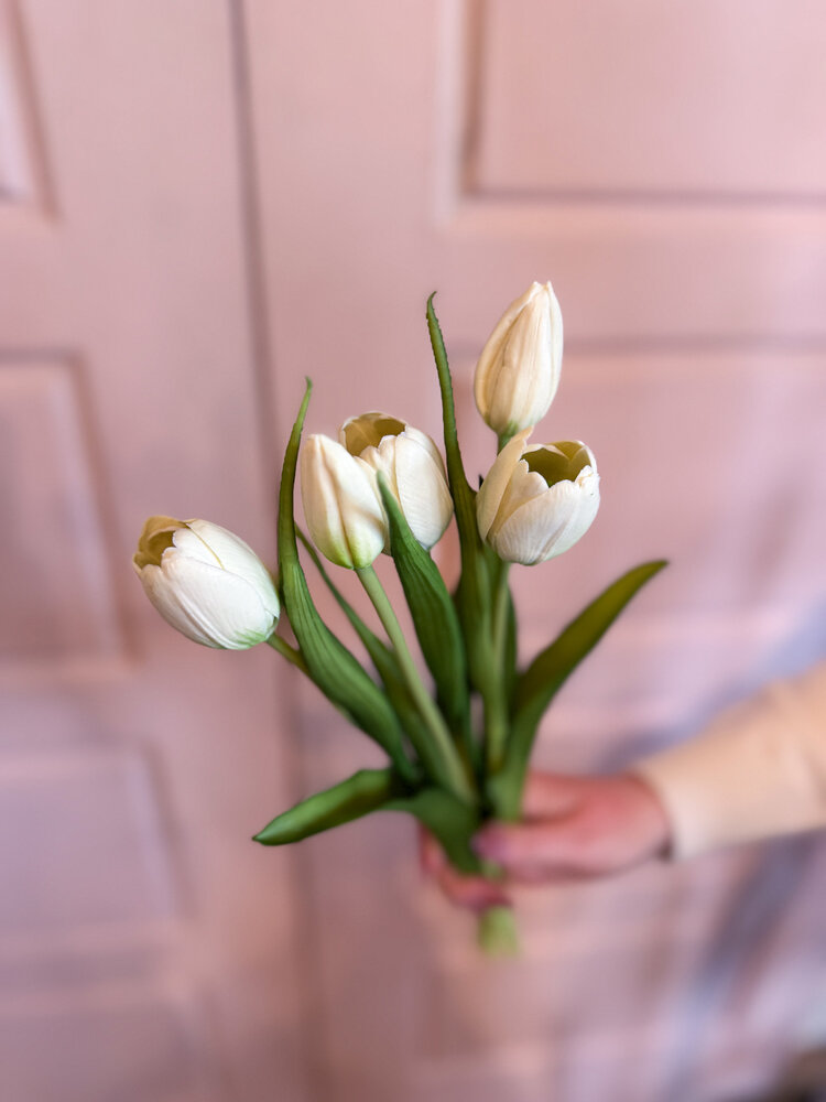 Fresh Touch Large Tulip Bundle White