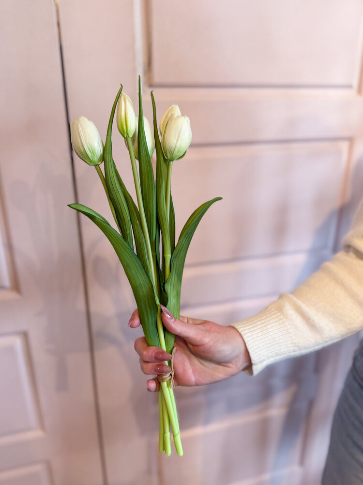 Fresh Touch Large Tulip Bundle White