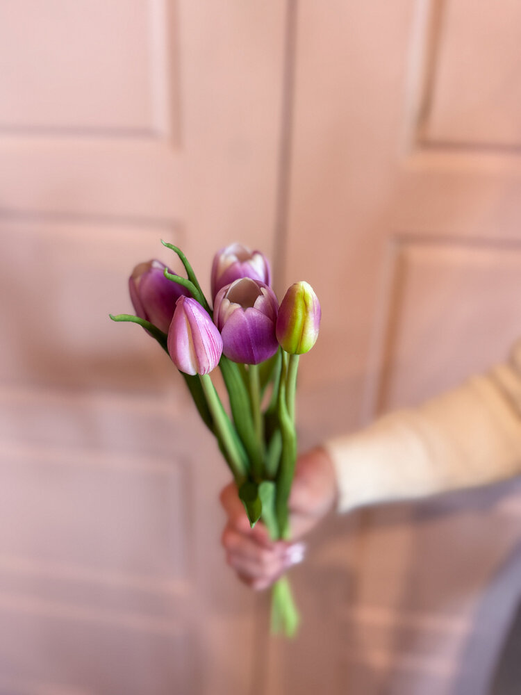 Fresh Touch Large Tulip Bundle Lavender