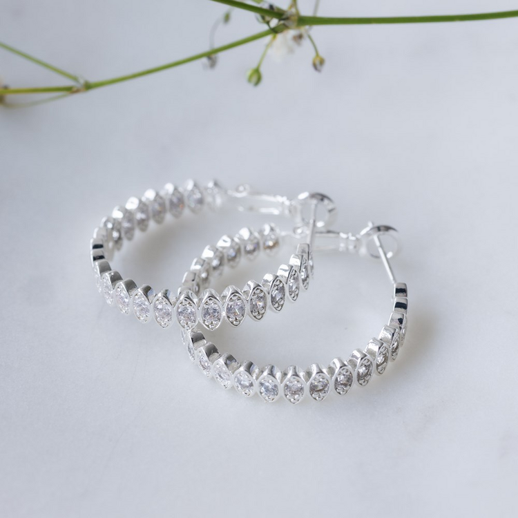 Front & Centre Hoops