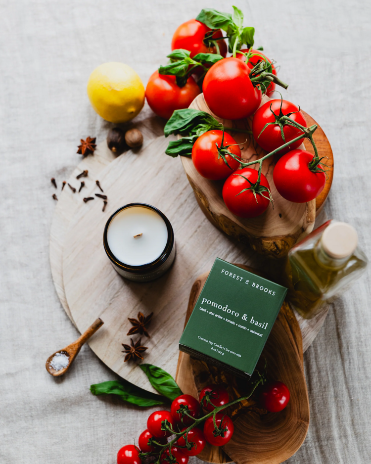 Pomodoro & Basil  Wooden Wick Candle