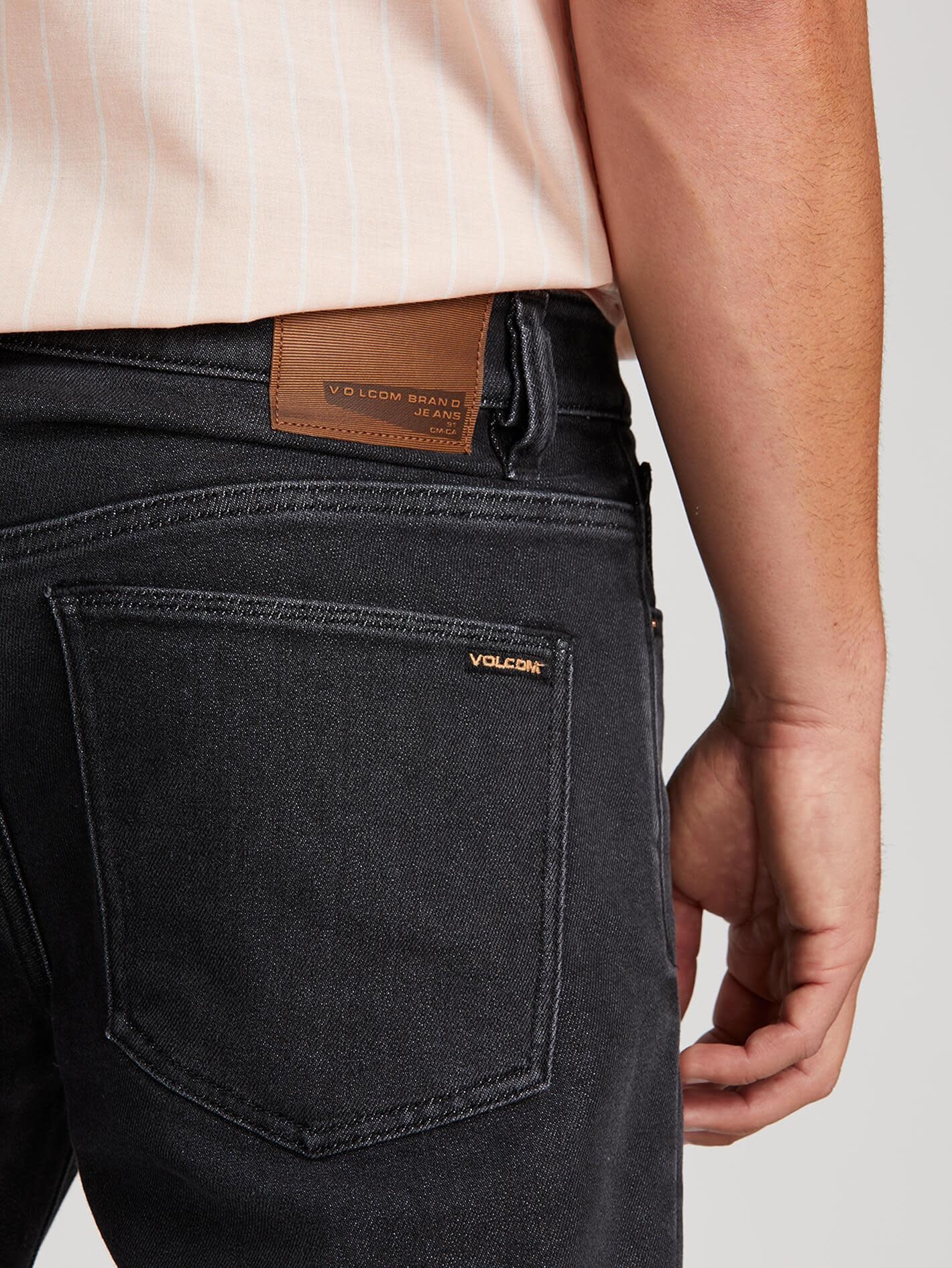 volcom solver 16 modern straight