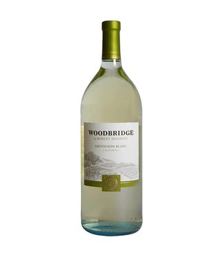 WOODBRIDGE Woodbridge Sauv Blanc - 1.5L