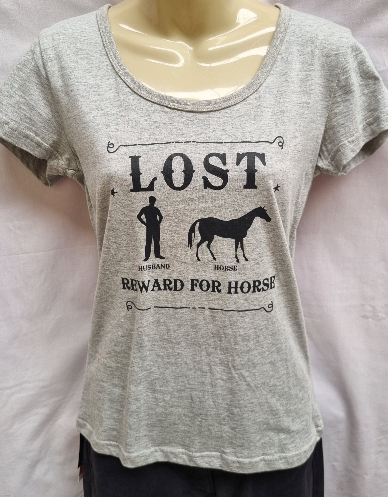 Giddy Up Girl T-Shirt Lost (Husband, Horse) Reward Size M