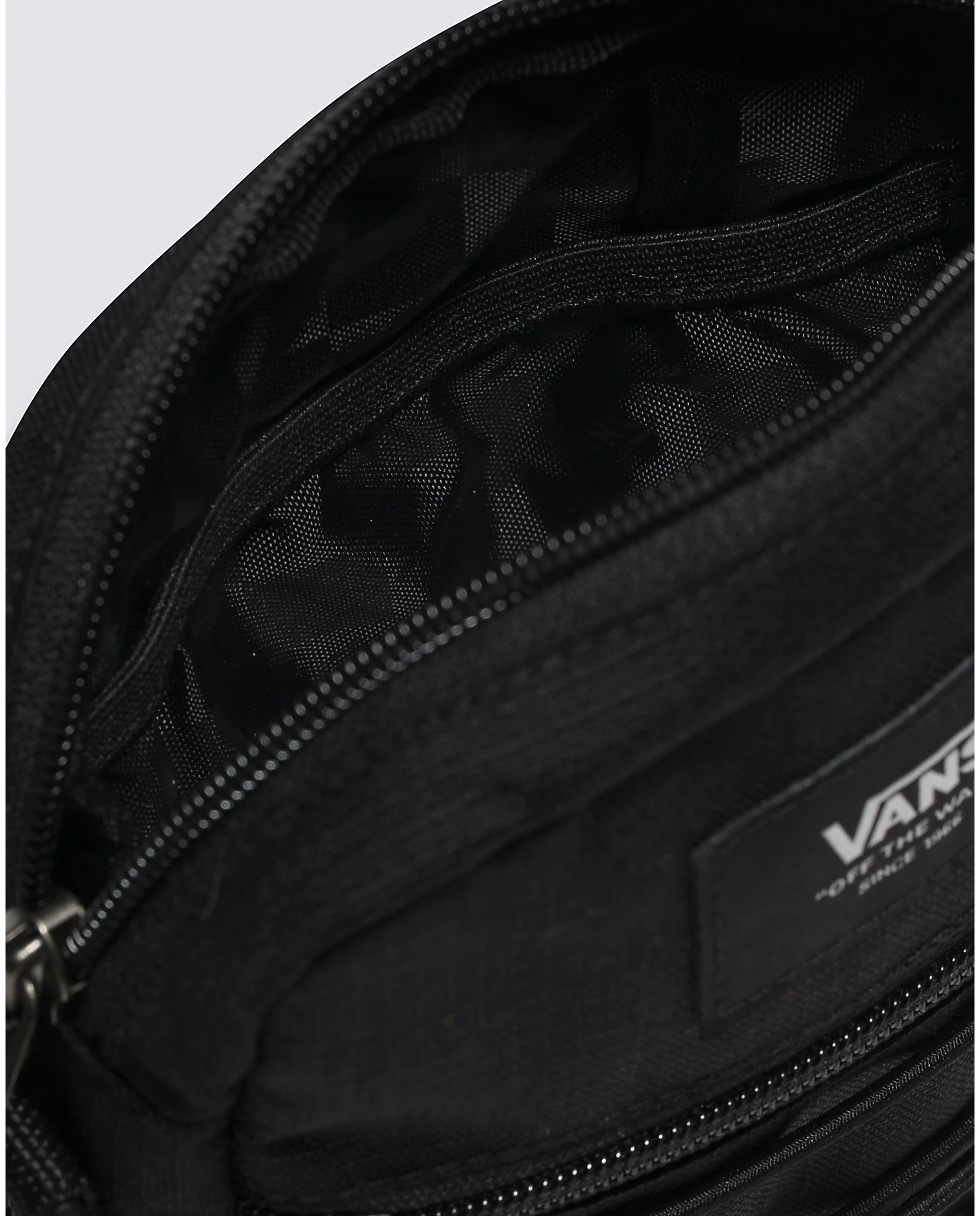 VANS BAIL SHOULDER BAG BLACK The Garden