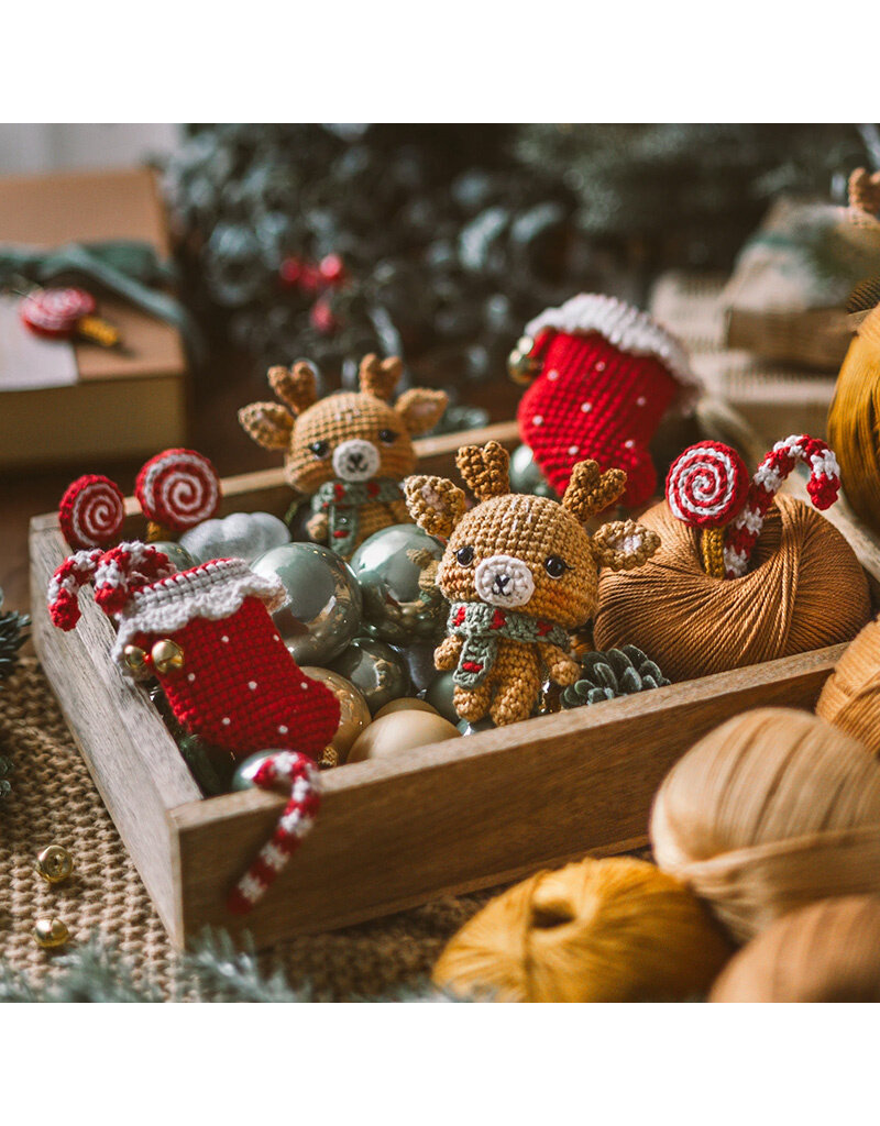 Master Knit Christmas Charms Collection (Crochet)