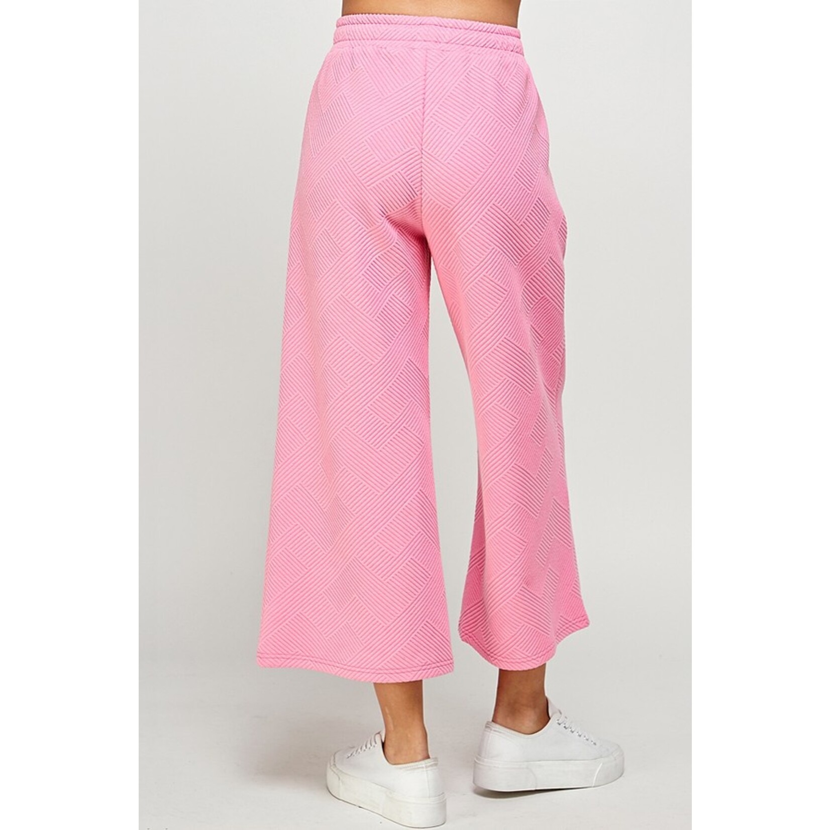 See And Be Seen Amy Textured Cropped Pants