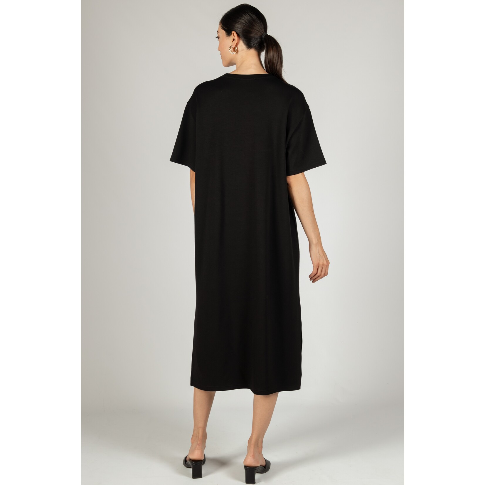 Anna Black Midi T-Shirt Dress