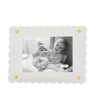 Scalloped Acrylic Frame