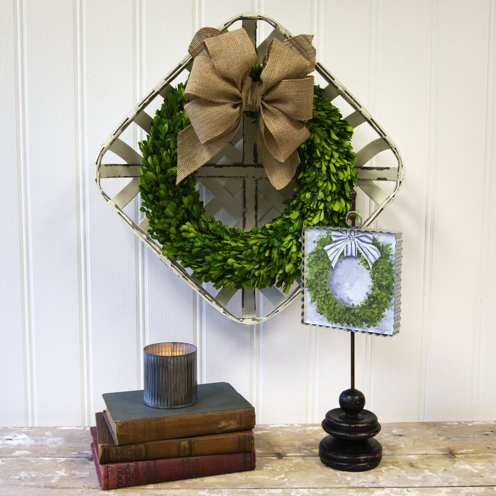 Round Top Mini Boxwood Wreath Print