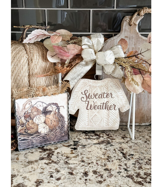 Round Top Mini Sweater Weather Charm