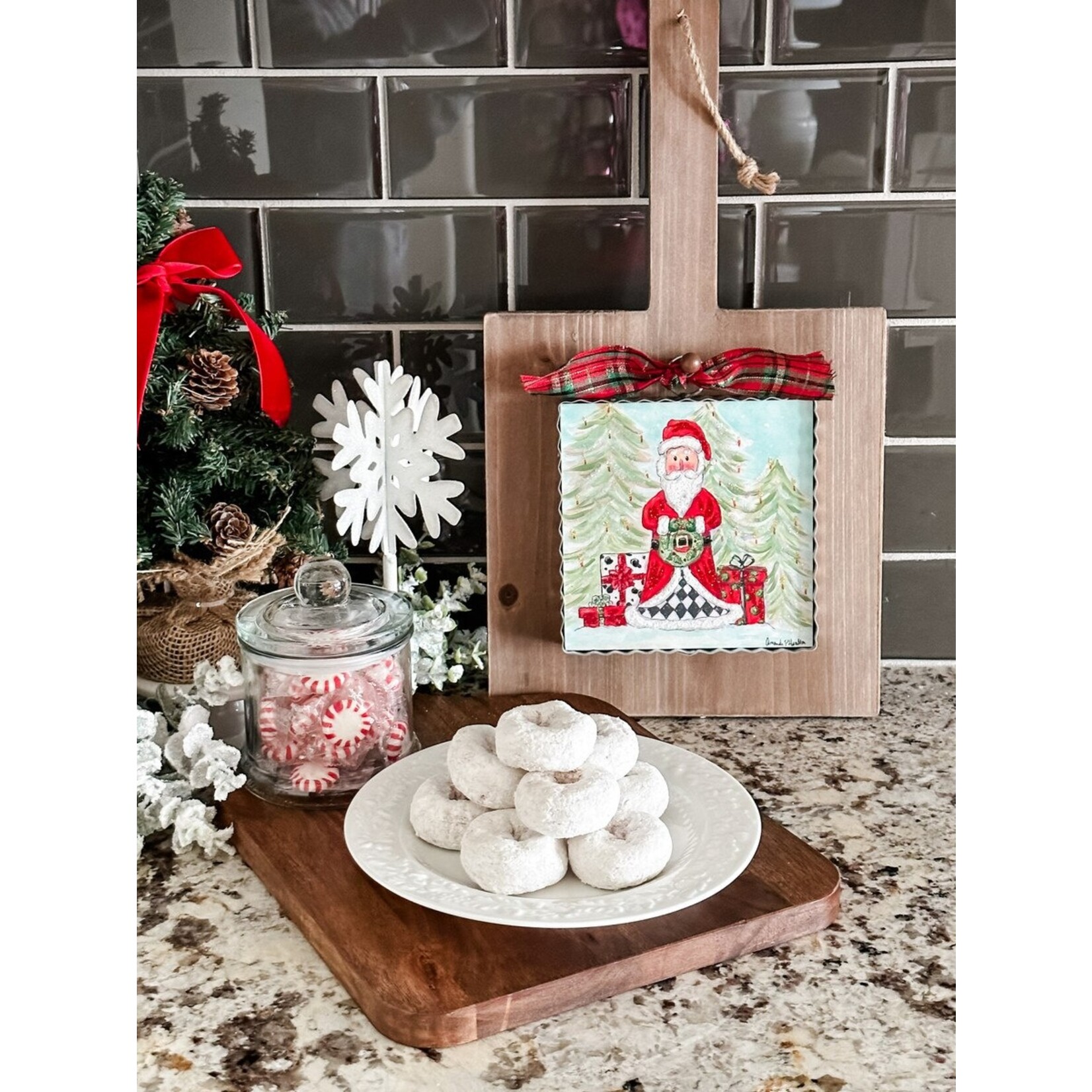 Round Top Mini Elegant Santa Print