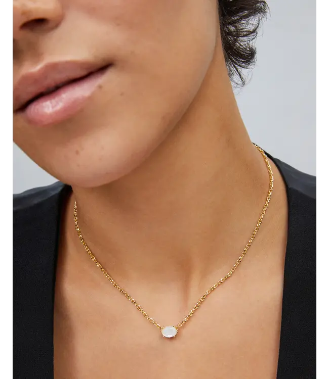 Kendra Scott Cailin Gold Pendant Necklace in Ivory Mother-of-Pearl