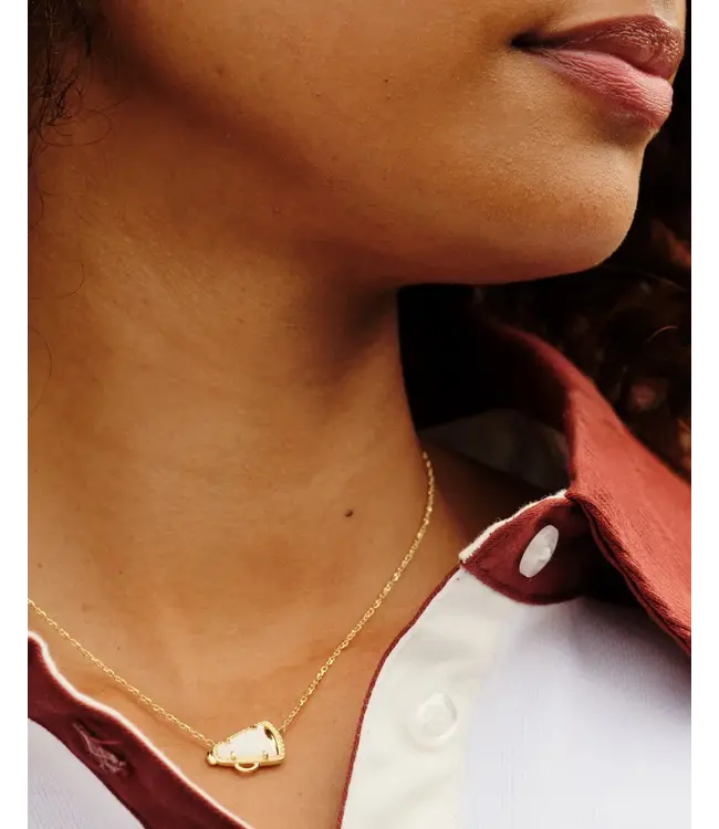 Kendra Scott Cheer Gold Short Pendant Necklace in White Mother-of-Pearl