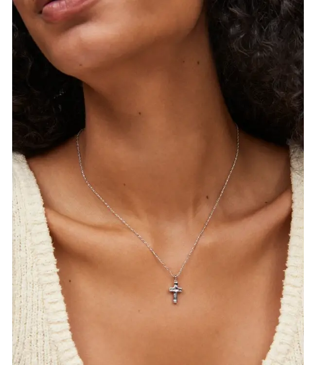 Kendra Scott Cross Pendant Necklace in Silver