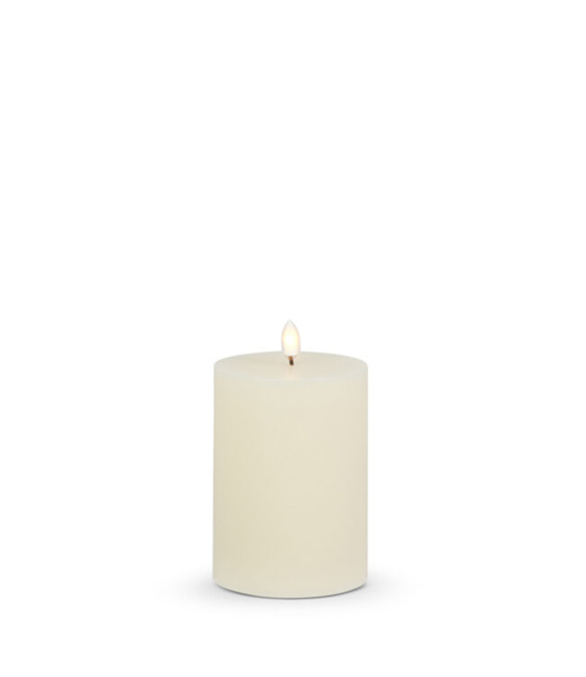 Ivory Pillar Candle 3.5 x 5"