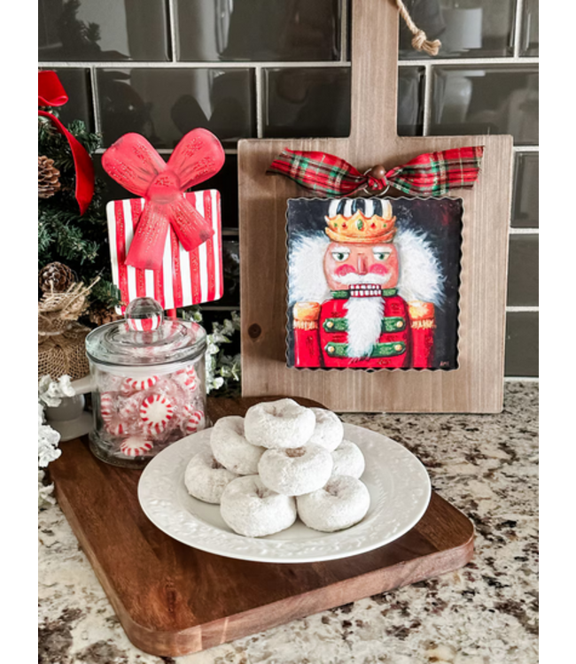 Round Top Mini Elegant Nutcracker