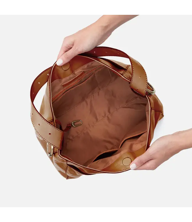 Hobo Render Shoulder Bag Truffle