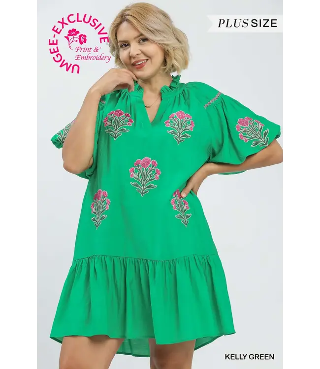 Kenlie Kelly Green Floral Embroidered Dress