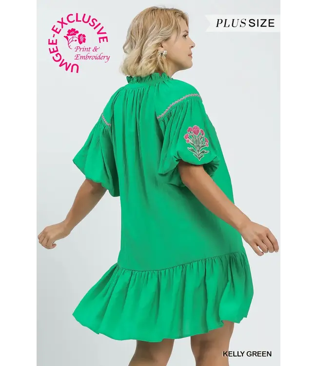 Kenlie Kelly Green Floral Embroidered Dress