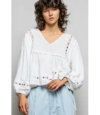 POL Clothing Iris White Floral Shirring Knit Top
