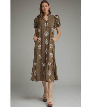 Entro Rachel Brown Botanical Embroidered Midi Dress