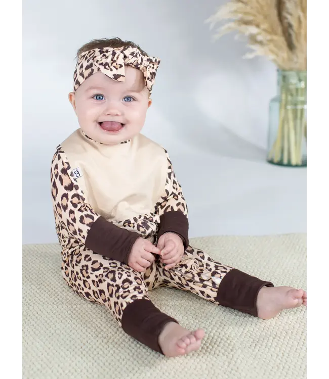 Classic Leopard Bib Set