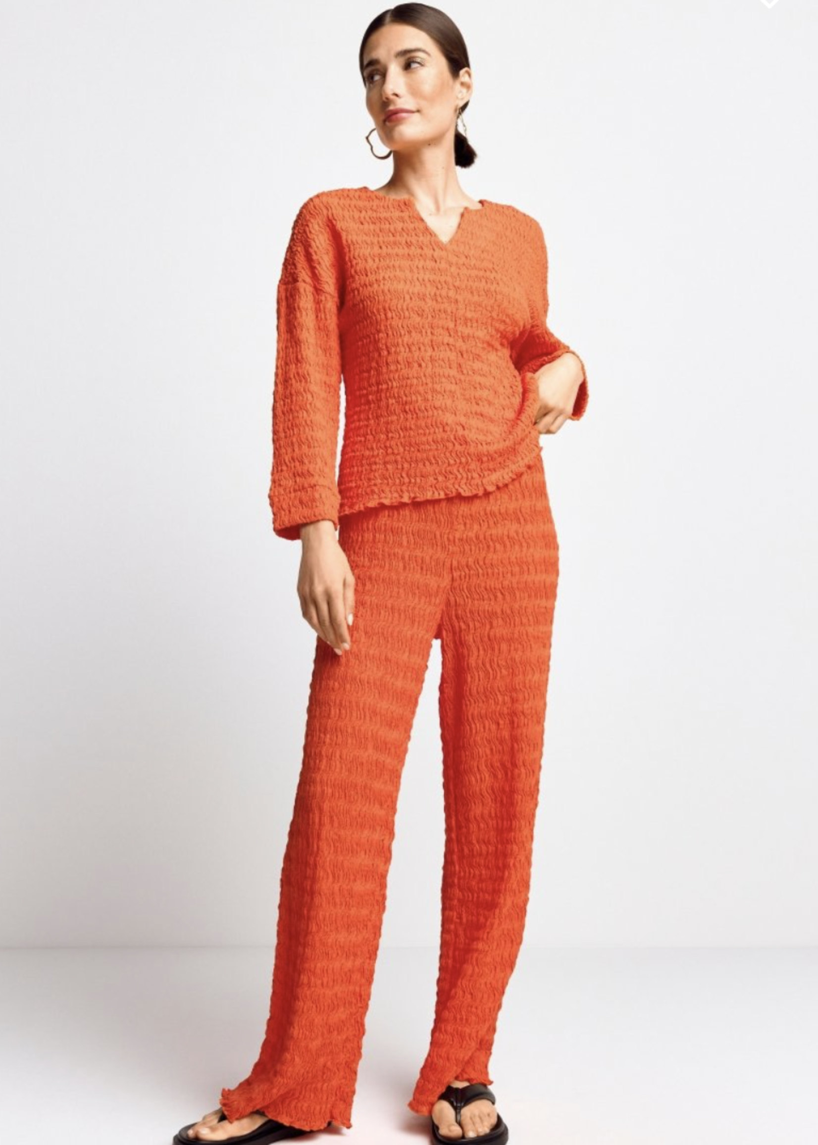 Crinkle Straight Leg Pant