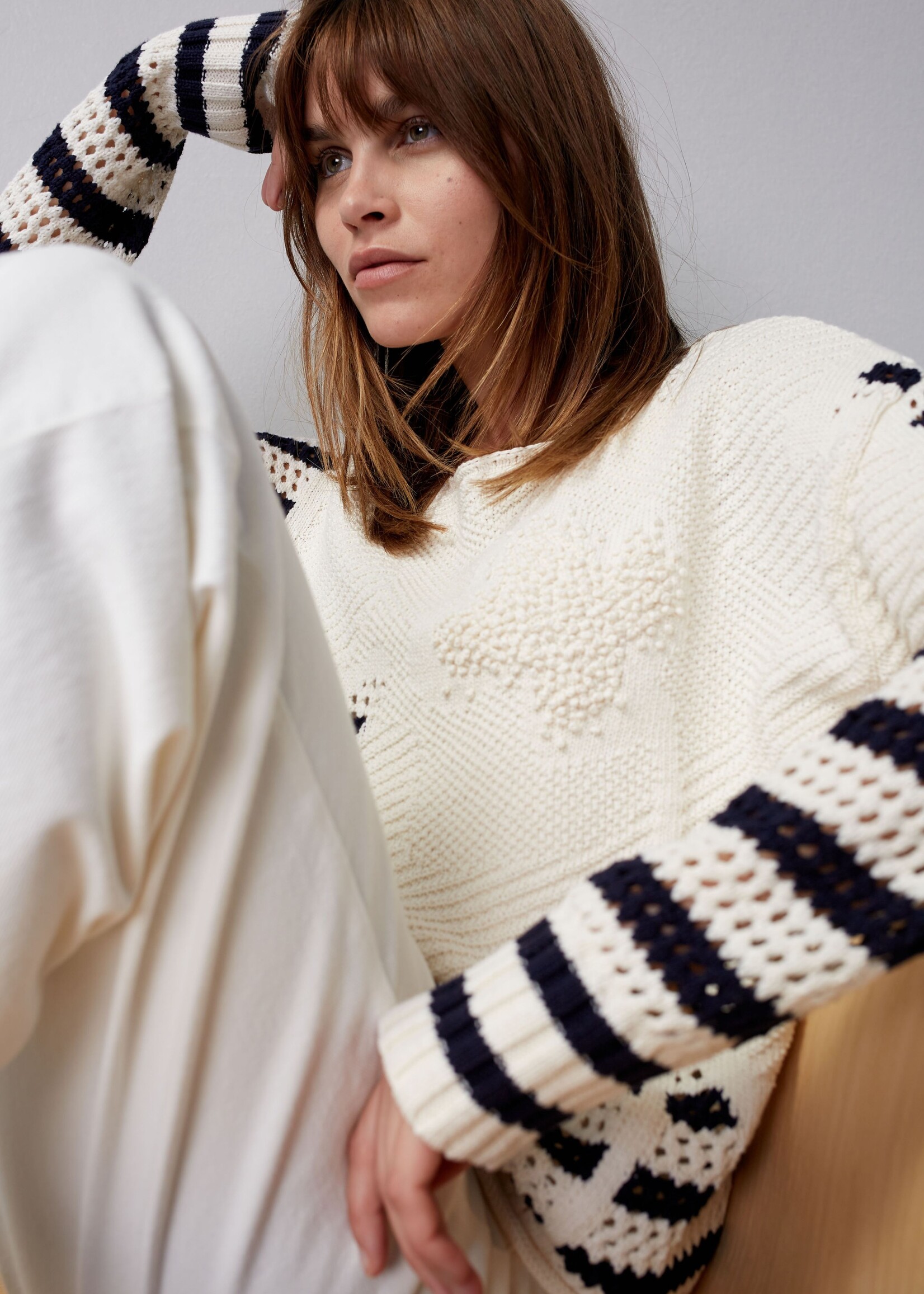 Ouí Pullover avec détails