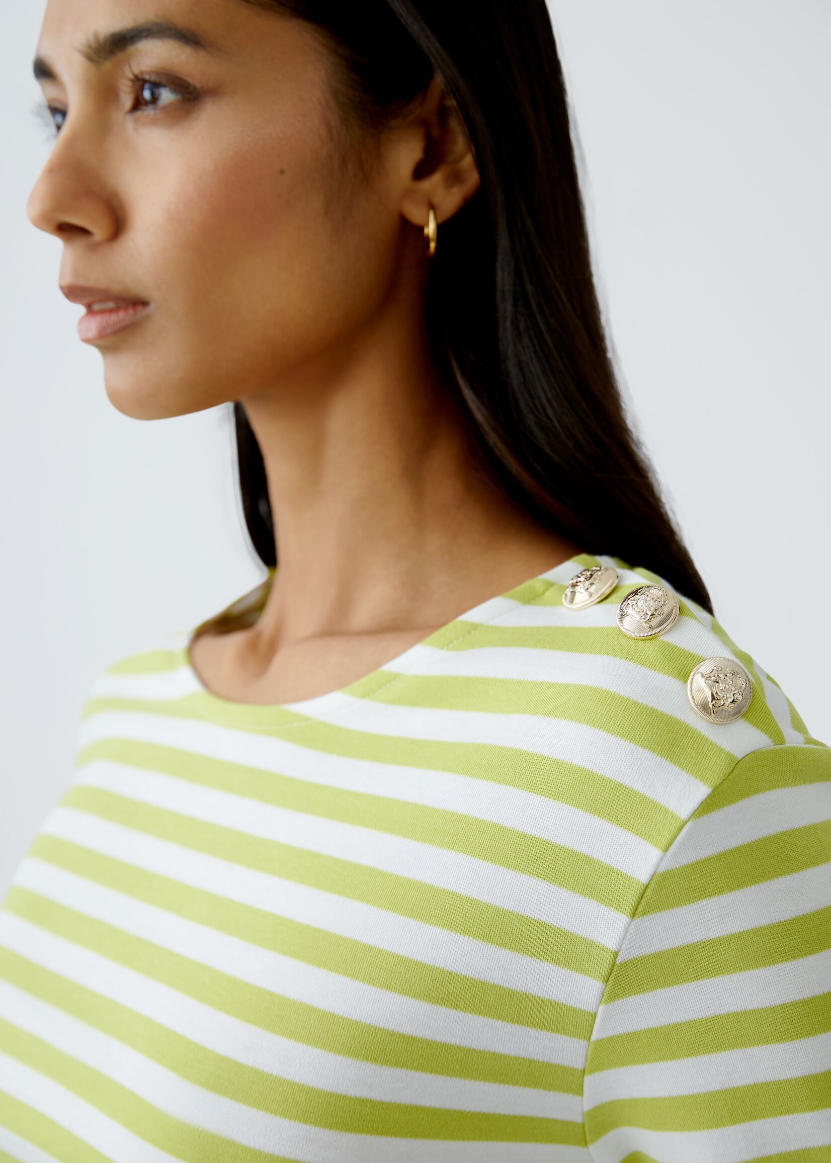 Ouí T-Shirt