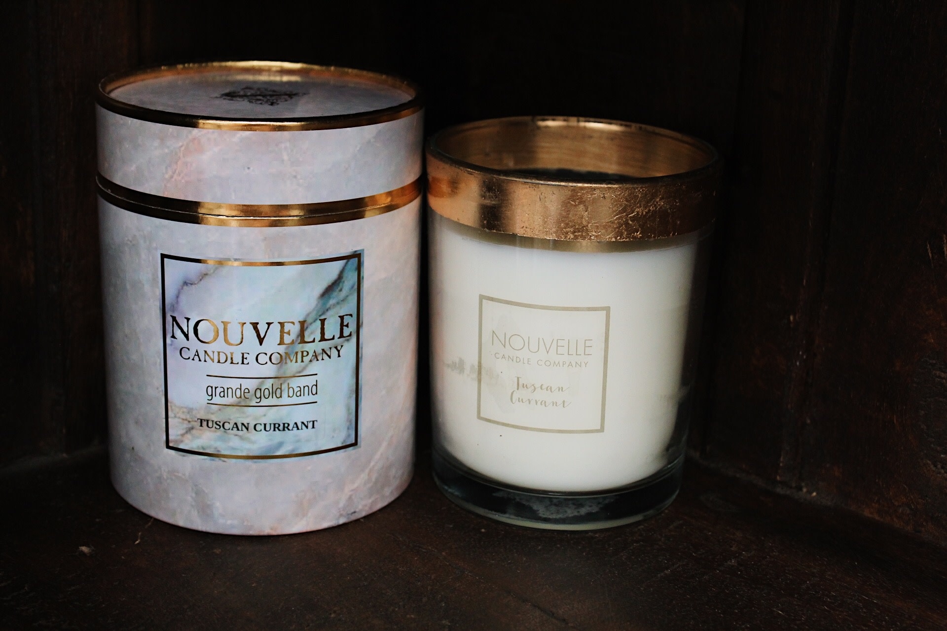 Nouvelle Candle Company Tuscan Currant Grande Gold Band Nouvelle Candle Company Tuscan Currant Grande Gold Band