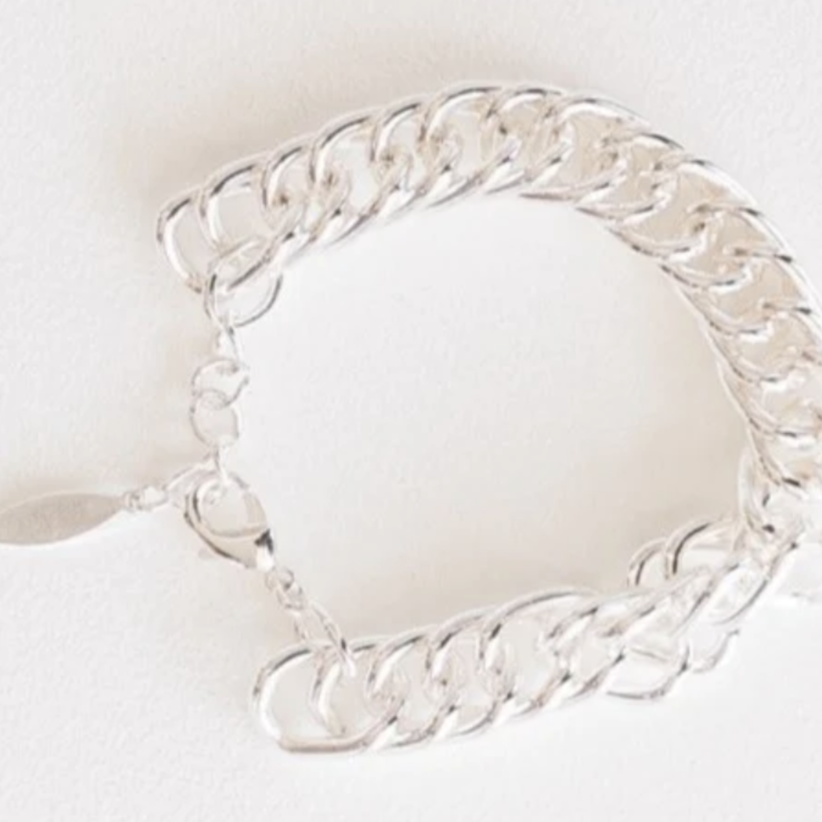 Leslie Curtis Jewelry Dolly - Chunky Bracelet 7" Silver