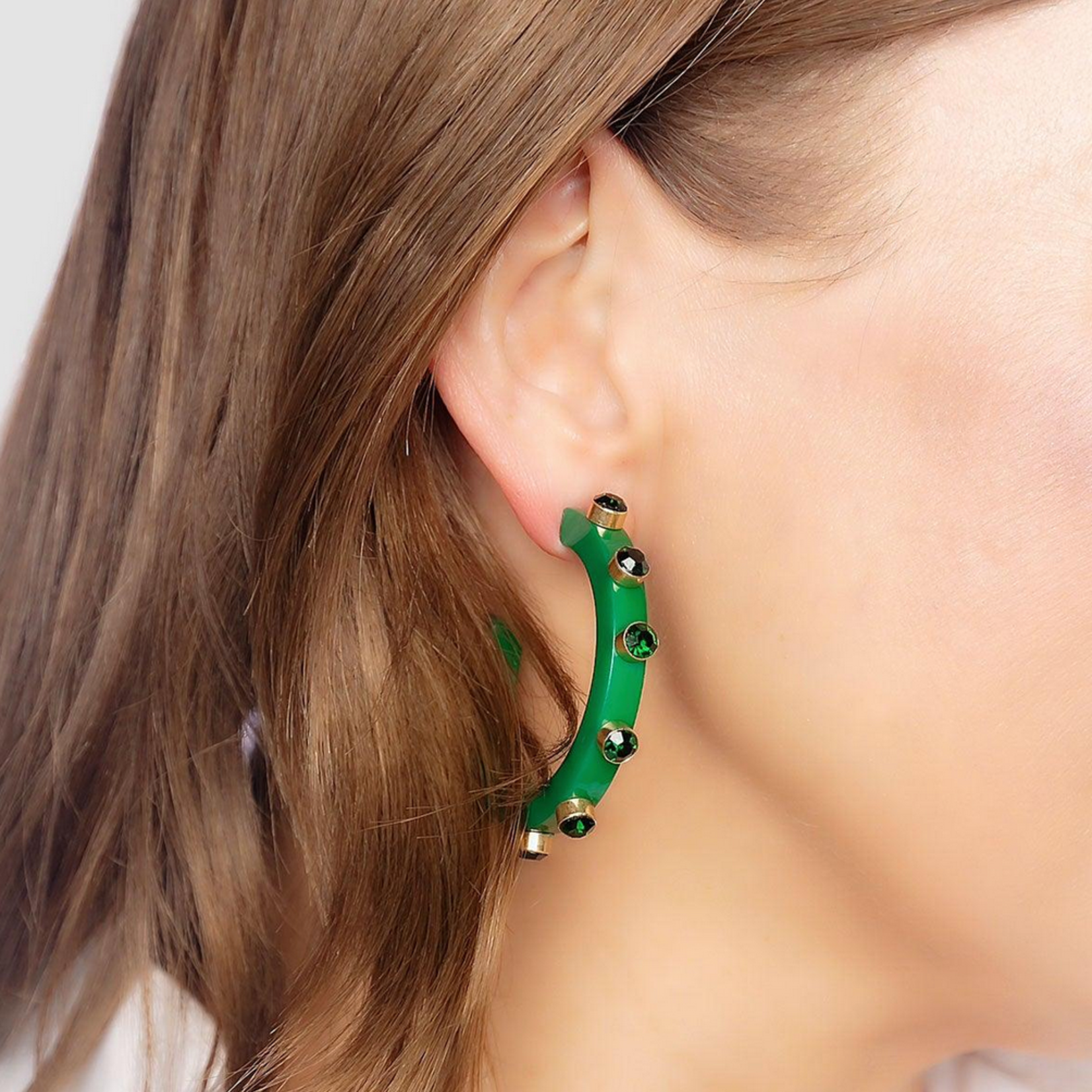 Canvas RENEE RESIN & RHINESTONE HOOP EARRINGS GREEN