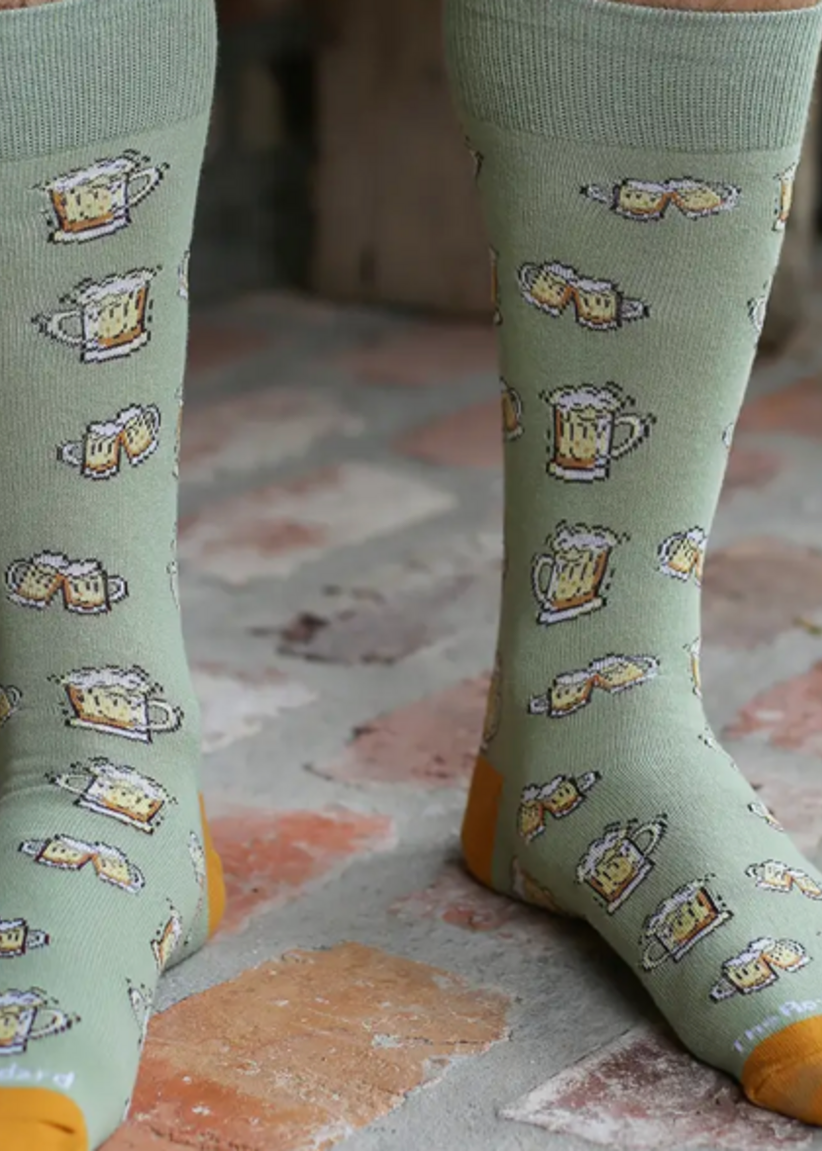 The Royal Standard Men's Beer Cheers Socks
