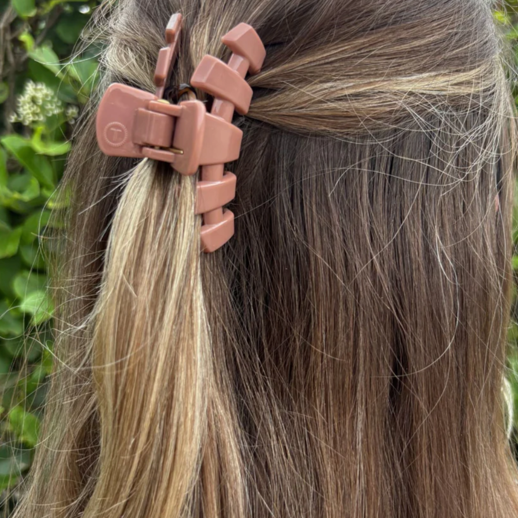 Teleties Small Classic Hair Clip- Mocha Mousse