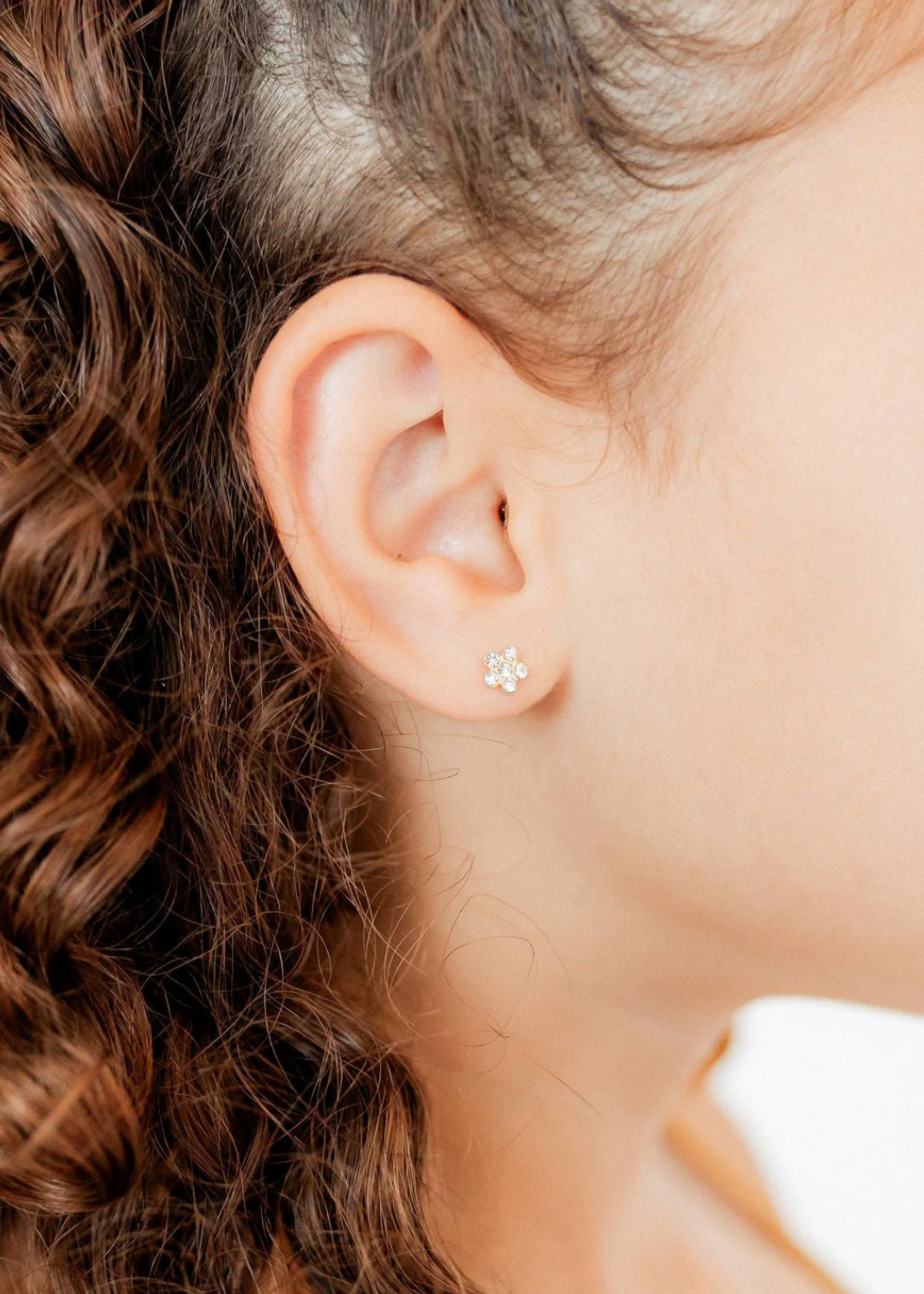 Linny Co Lyla Flower Clear Stud