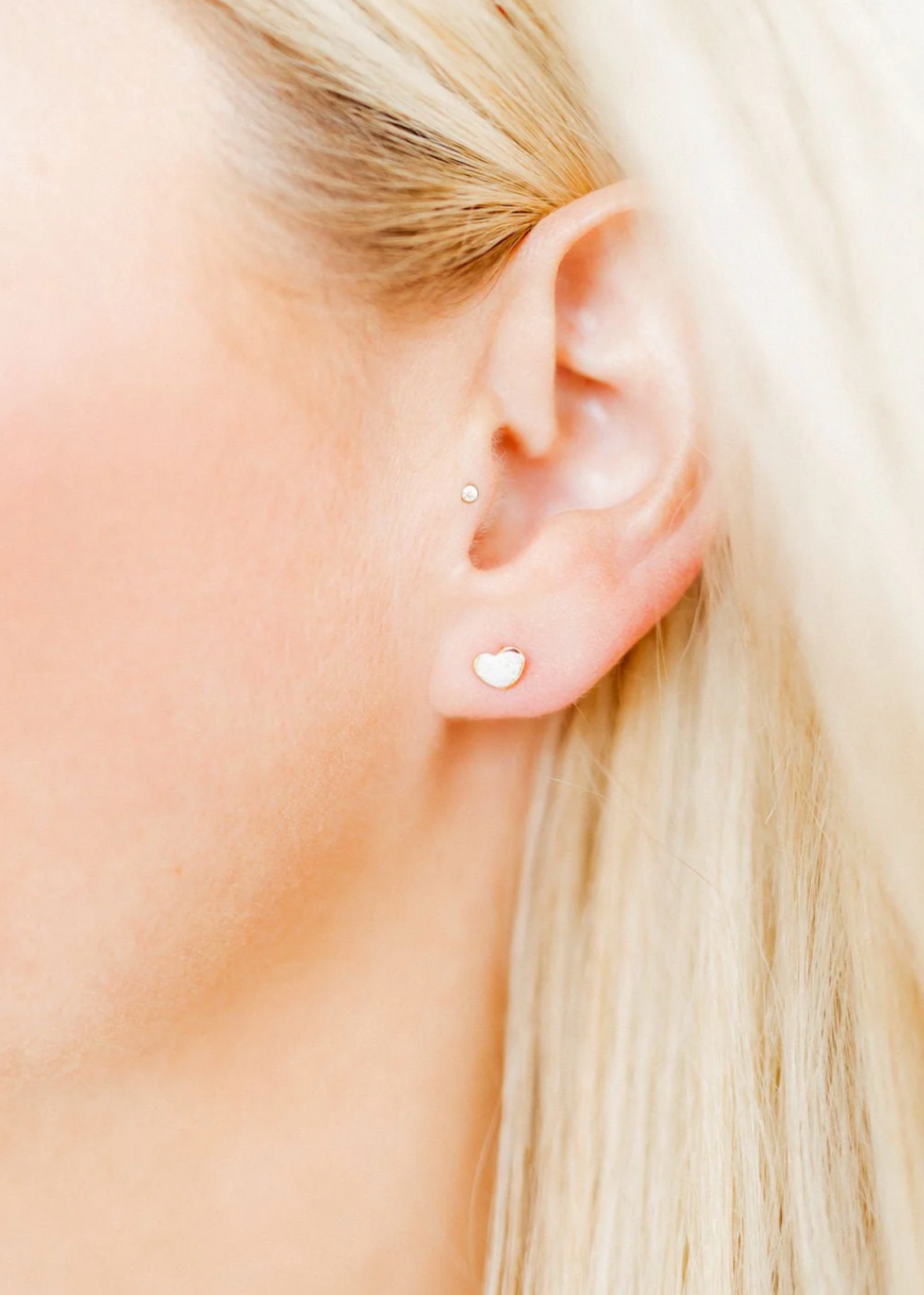 Linny Co Nora White Heart Stud