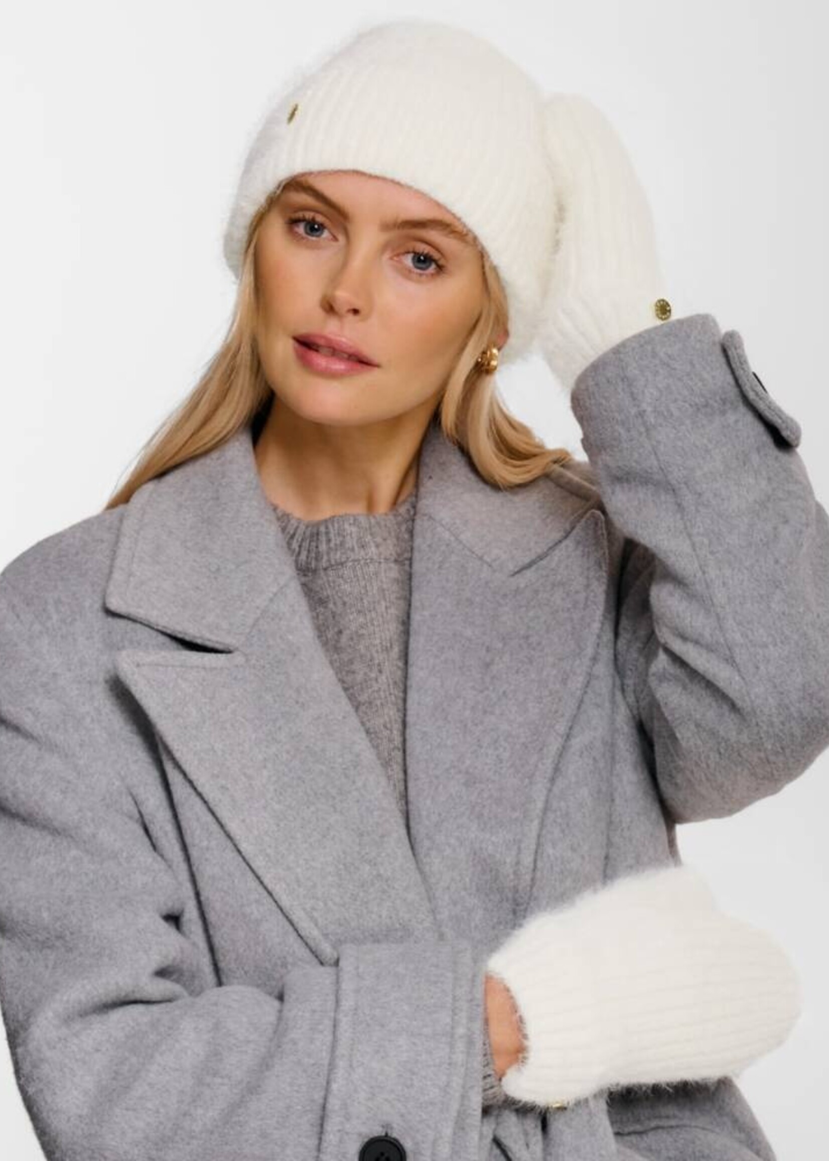 Katie Loxton Gift Boxed Hat and Mitten Set| White