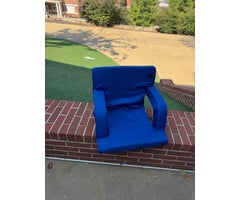 Ventura Chair Navy w/ McCallie