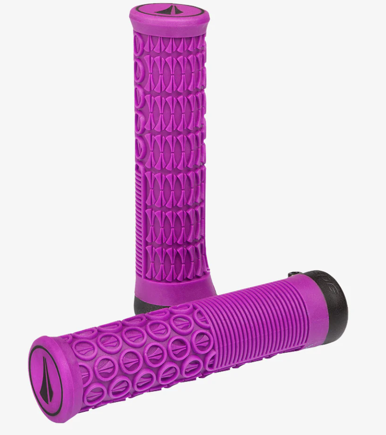 SDG Thrice 31 Grips